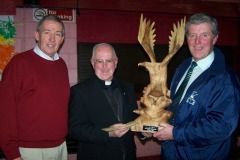 Annual-mass-2007-Monsignor-OCallaghan-appreciation-gift-5